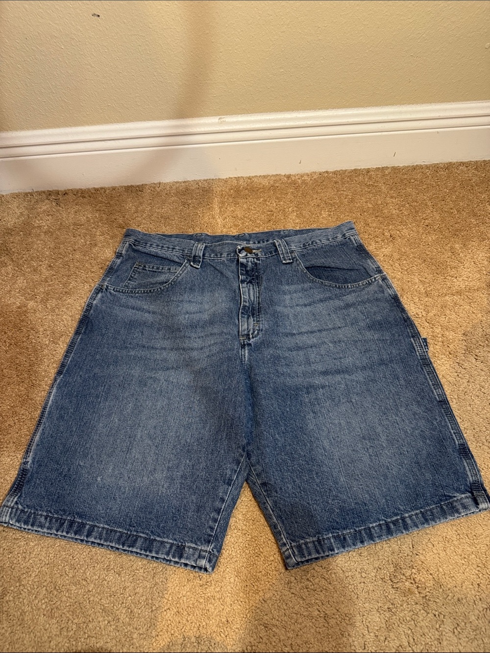 Wrangler Men’s Medium Blue Denim Jean Shorts